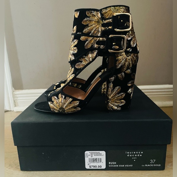 Fit like a 6 /6.5.  Made in Italy; all leather on the inside with leather soles. - Picture 2 of 3